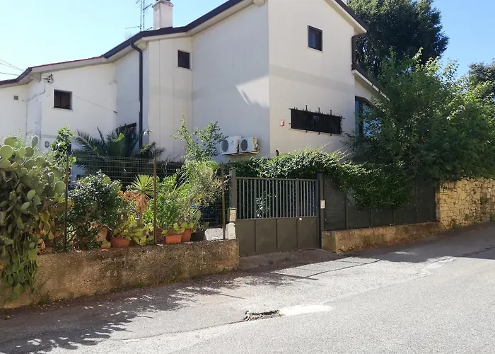 Soggiorni Dana Bed and breakfast 4*